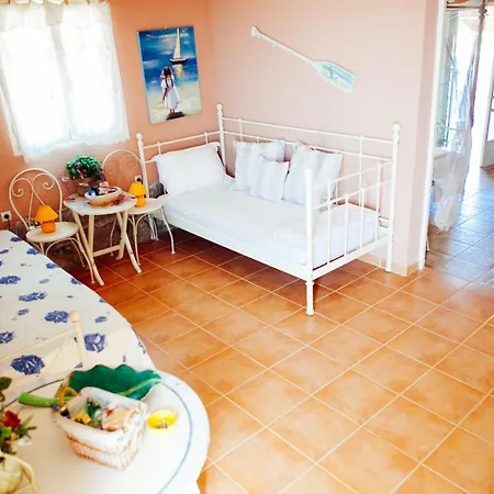 Chillin Peak Serifos Panoramicalm 度假居 利瓦迪奥